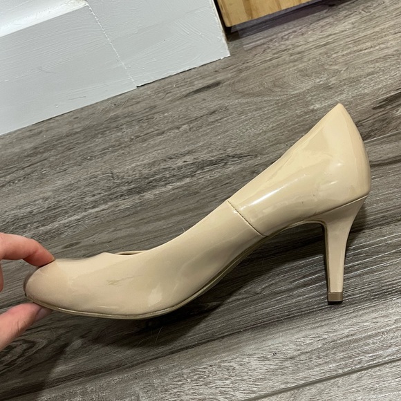 Nude Comfort Plus by Prediction Heels - Barely Worn - Picture 3 of 3